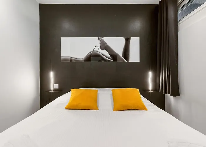 Lovespa Port Ambonne - Terrasse - Parking - Clim - Village Naturiste * Agde