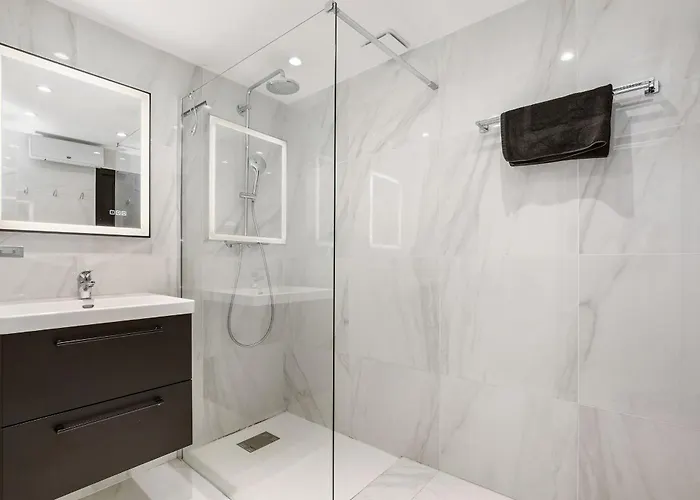 Lovespa Port Ambonne - Terrasse - Parking - Clim - Village Naturiste Agde